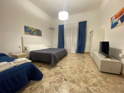 SAMPOLO70 APARTMENTS