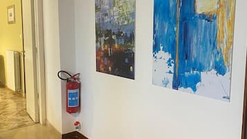 Apartamento Confort, balcón, vistas a la ciudad | Zona de estar