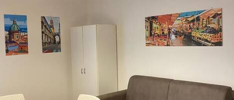 Classic Apartment, Balcony, City View | Living area