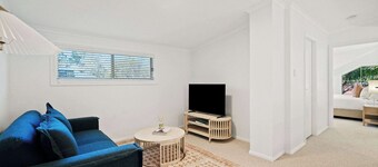 Gemburra By Coast Hosting