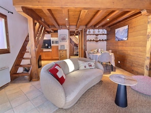 Fernseher, Kamin