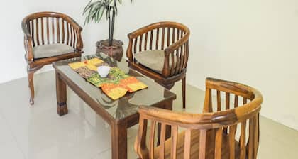 OYO 91424 Belfano Guest House
