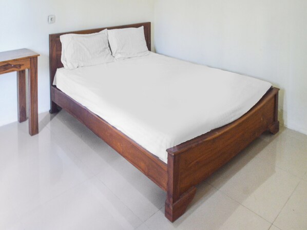 Chambre Standard double | Accès au Wi-Fi (inclus), literie fournie