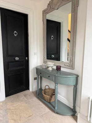 Interior - The Brent Cross Penthouse (London)