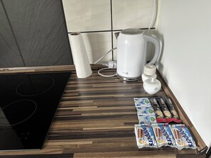 Kaffee und/oder Kaffeemaschine
