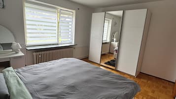 1 bedroom, iron/ironing board, WiFi, bed sheets
