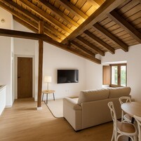 Apartamento clásico | Espacio para trabajar con un portátil, wifi gratis, ropa de cama