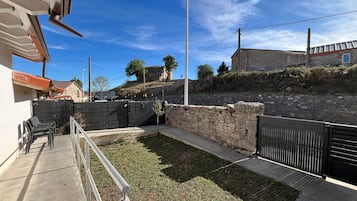 Apartamento Deluxe, vistas al jardín | Terraza o patio