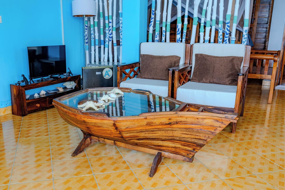 Chambre Familiale | Coffres-forts dans les chambres, bureau, Wi-Fi gratuit, draps fournis