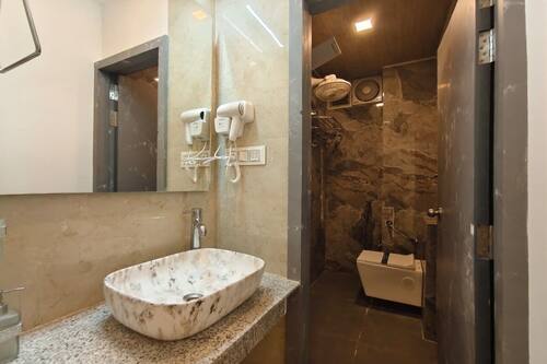 Executive Room | Bathroom sink