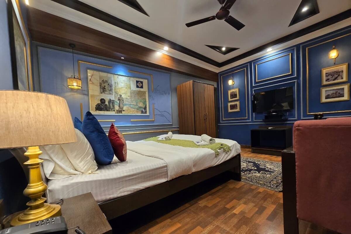 Elite Double Room | Free WiFi