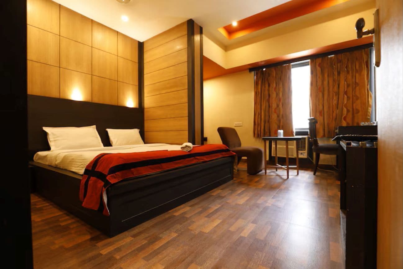 Quarto casal superior | Wi-Fi de cortesia, roupa de cama