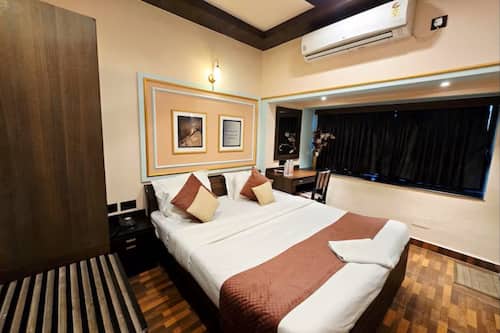 Elite Room | Free WiFi, bed sheets