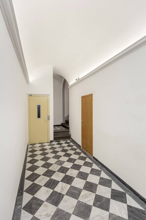 บริเวณประตูทางเข้า