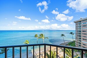 Property grounds - VI 904 Oceanfront 1BD Condo w Stunning Maui Views (Lahaina)