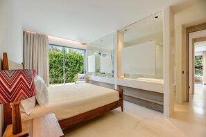5 dormitorios, tabla de planchar con plancha, Internet y ropa de cama