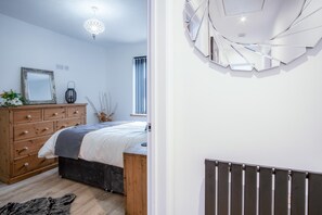 Floor plan - Wiston Street - 2 Bedroom Holiday Home - Pembroke (Pembroke)