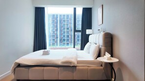 Apartment, 2 Bedrooms | Desk, laptop workspace, free WiFi
