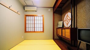 Single Room | Free WiFi
