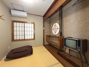 Japanese-style Single Room | Free WiFi