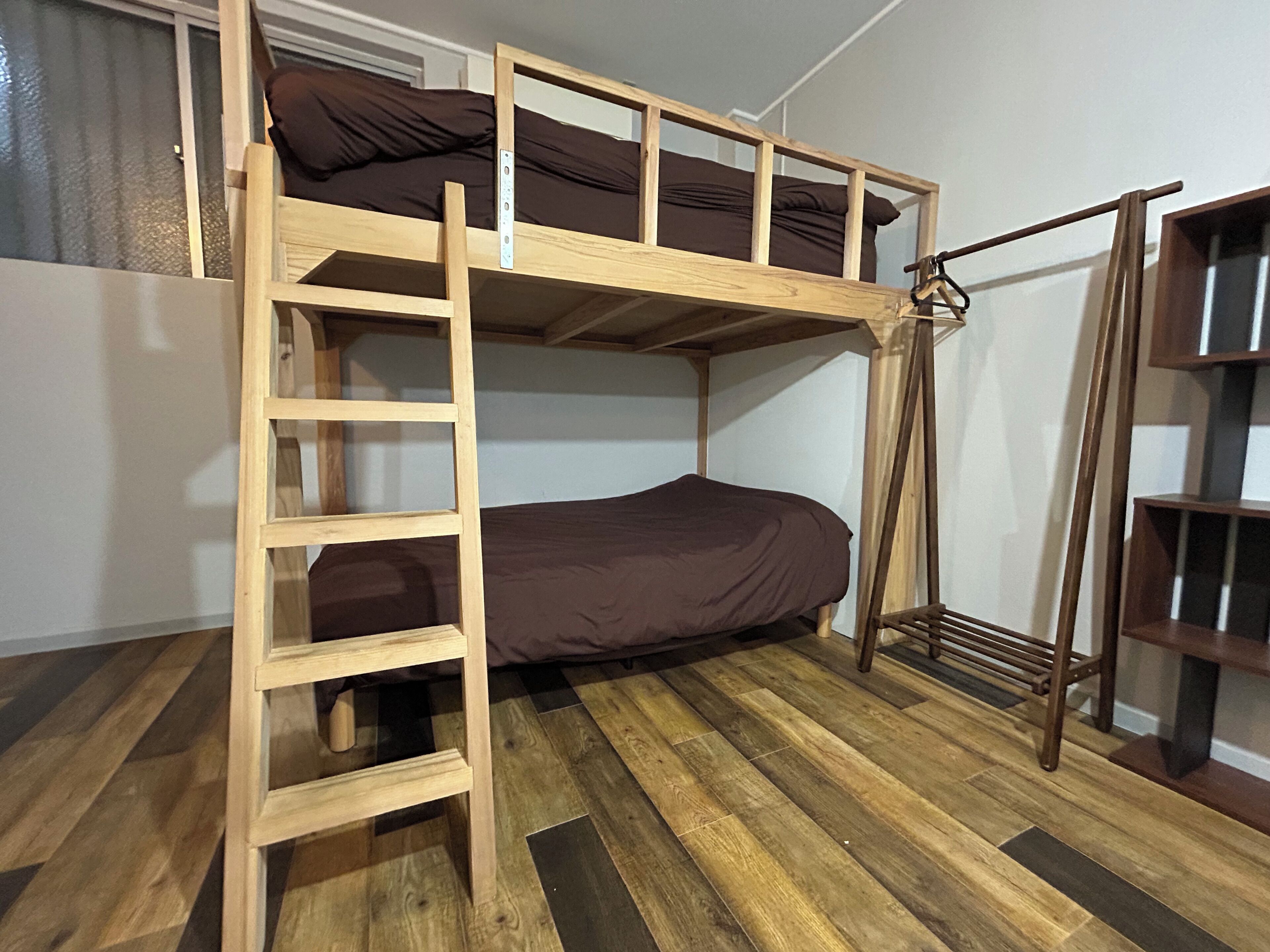 Basic Single Room | Desk, free WiFi