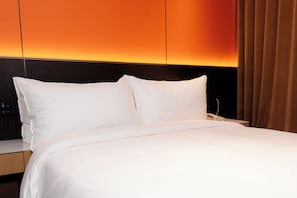 Ropa de cama de alta calidad y tabla de planchar con plancha