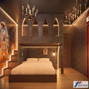 Ein Schlafzimmer mit Backsteinwand, einer Chandelierleuchtre und einem Bett.