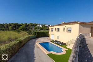 Pool - Villa BENLLUIRE by Abahana Villas (Moraira)