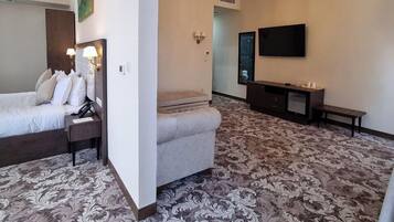 In-room safe, desk, laptop workspace, blackout curtains