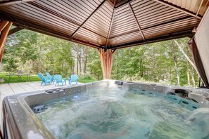 Bain à remous extérieur