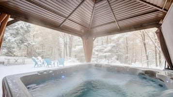 Baignoire à remous extérieure