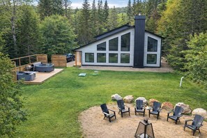 Property grounds - Spa, River, Pool Table | Chalet Ombre & Lumière (Entrelacs)