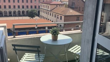 Habitación doble panorámica, baño en la habitación | Vista desde la propiedad