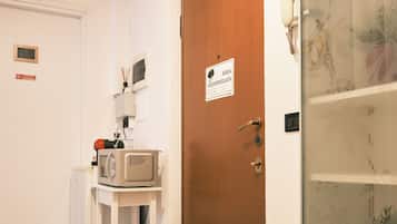 Singola Standard, bagno condiviso | Interni