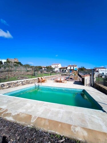 Lodging fuerte trece