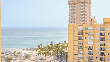 Luksushuoneisto, useita makuuhuoneita, meren rannalla (Luxury beachfront suite Fuengirola) | Ulkopuoli