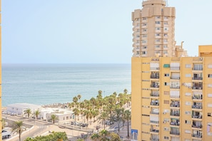 Lyxlägenhet - flera sovrum - kylskåp och mikrovågsugn (Luxury beachfront suite Fuengirola) | Exteriör