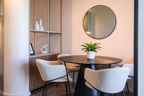 Studio | Dining room