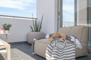 Terrace/patio - ONEHUNDRED on M - Fluent Serviced Apartments (Cape Town)