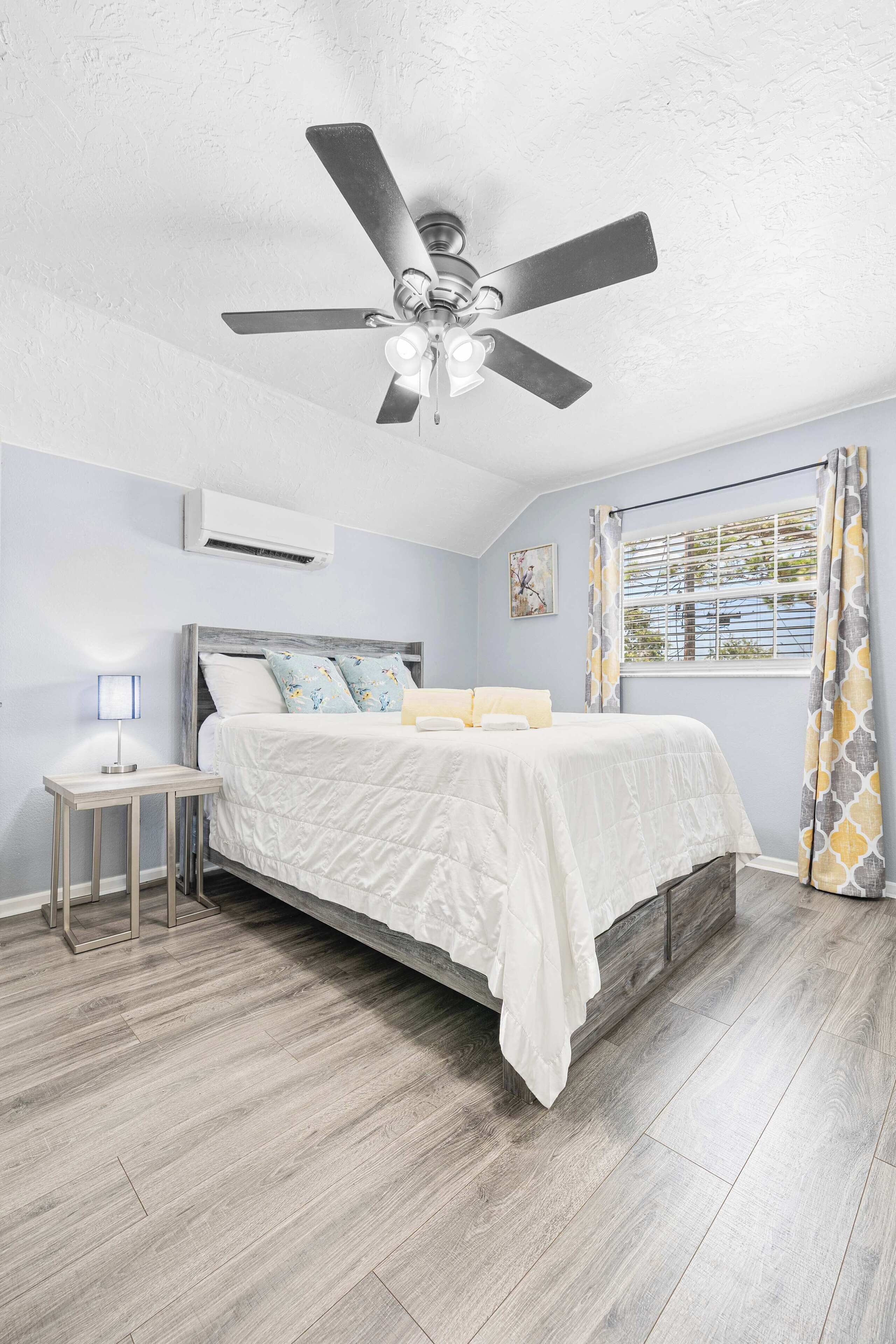 2 bedrooms, desk, iron/ironing board, free WiFi