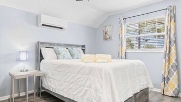 2 bedrooms, desk, iron/ironing board, free WiFi