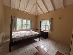 4 habitaciones, wifi gratis y ropa de cama