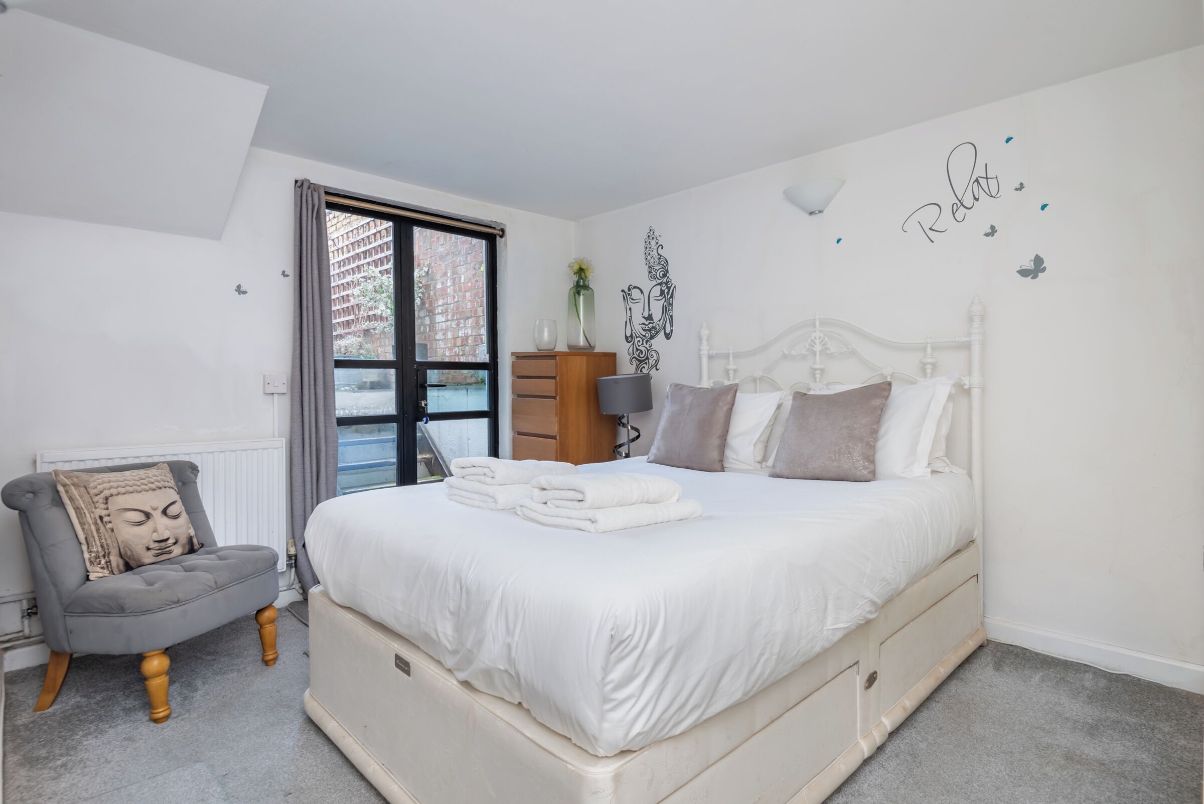 1 bedroom, iron/ironing board, Internet, bed sheets