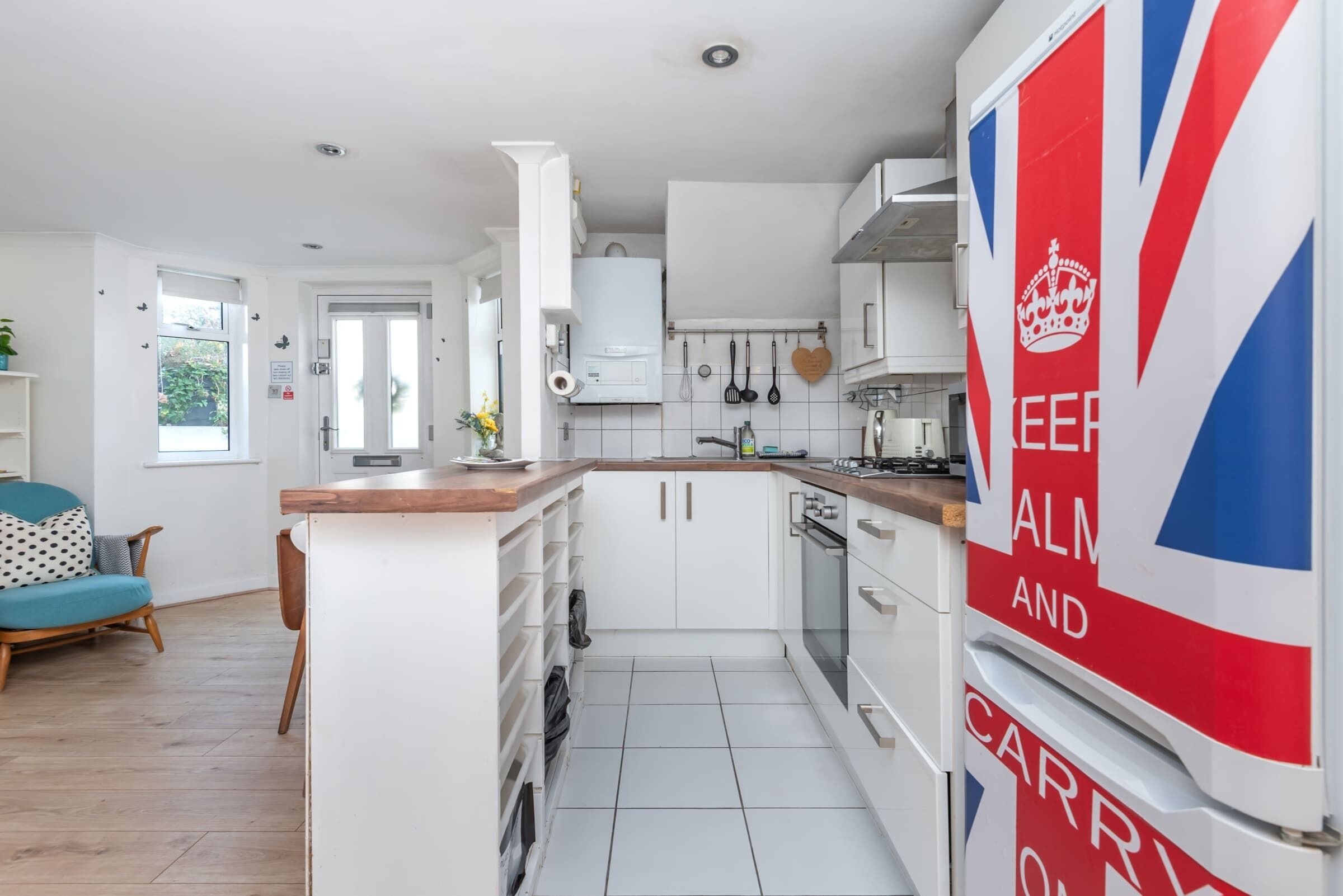 Fridge, oven, stovetop, toaster