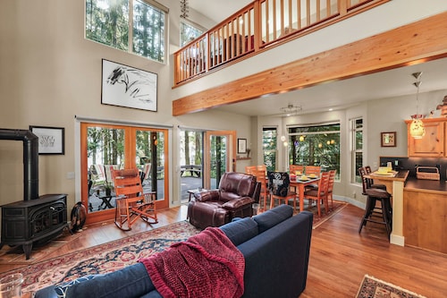 The Outpost on Payette Lake | Year-Round Retreat - Lake ViewsNear DT McCall + Brundage