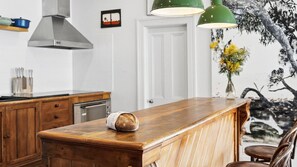 Dining - The Artists Beach House (Lorne)