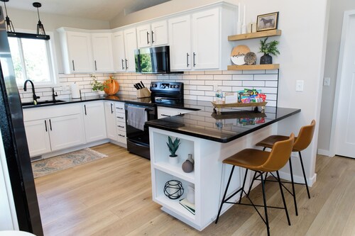 Spacious 4-bedroom house with harvest views in south Sioux Falls