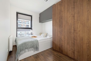 1 bedroom, iron/ironing board, travel crib, WiFi