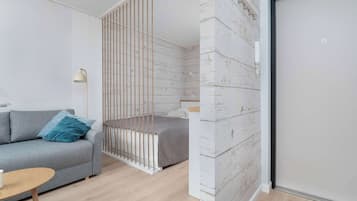 Bügeleisen/Bügelbrett, Reisekinderbett, WLAN, Bettwäsche