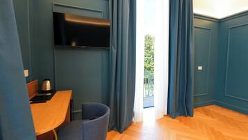 Deluxe Double Room, Balcony, Garden View | Garden view